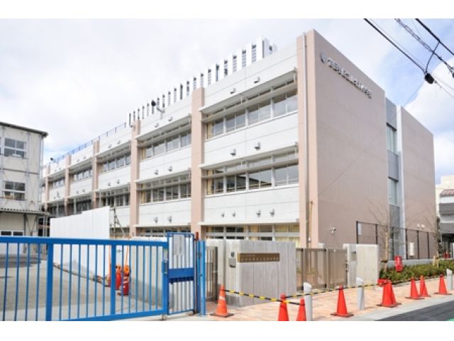 yui-okada